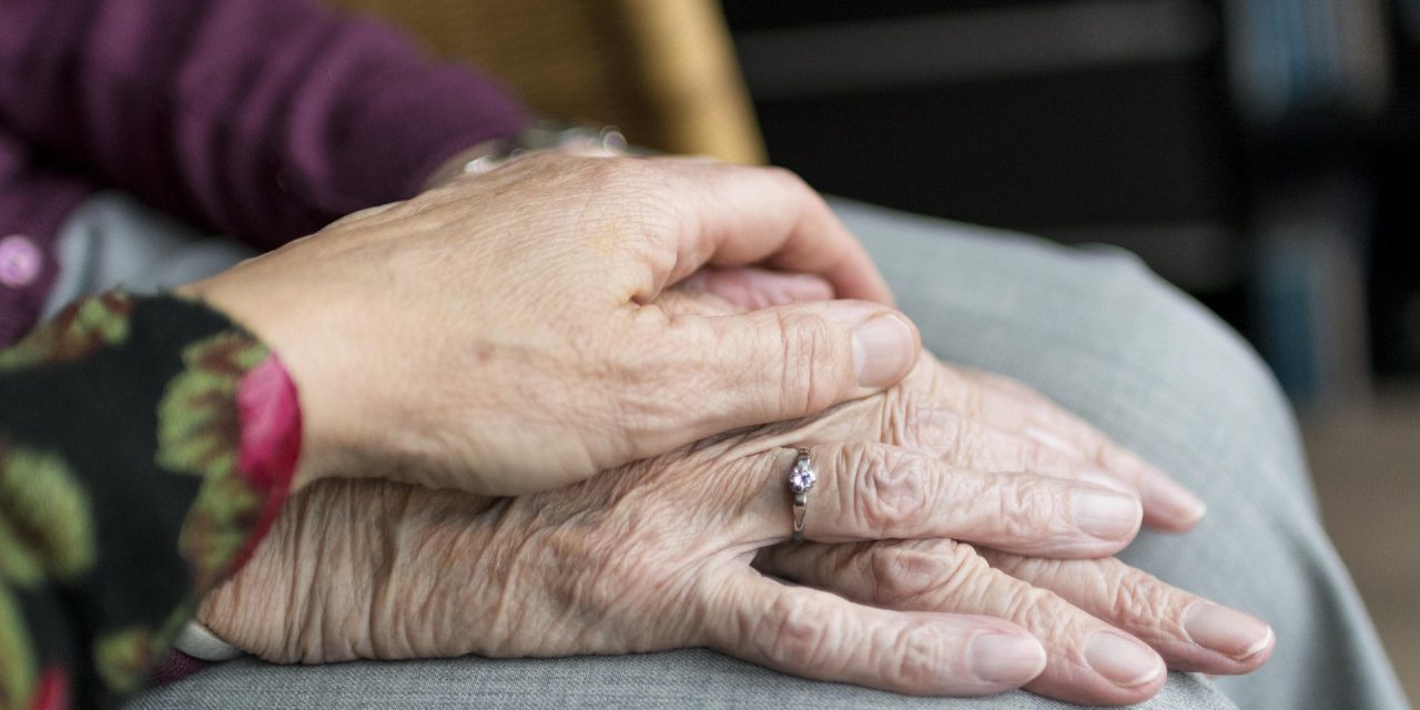 Weihnachtsgeld für 63 ältere Bedürftige