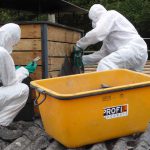 Asbestentsorgung: Strafanzeige wegen Urkundenfälschung