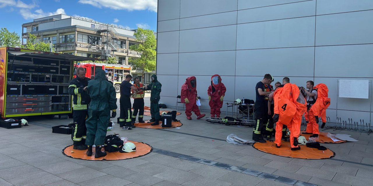 Gas tritt in Chemielabor aus