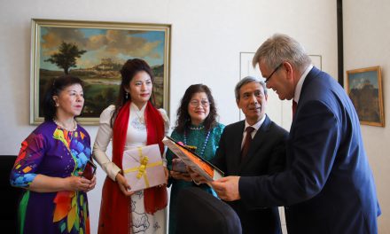 OB empfängt Besuch aus Vietnam