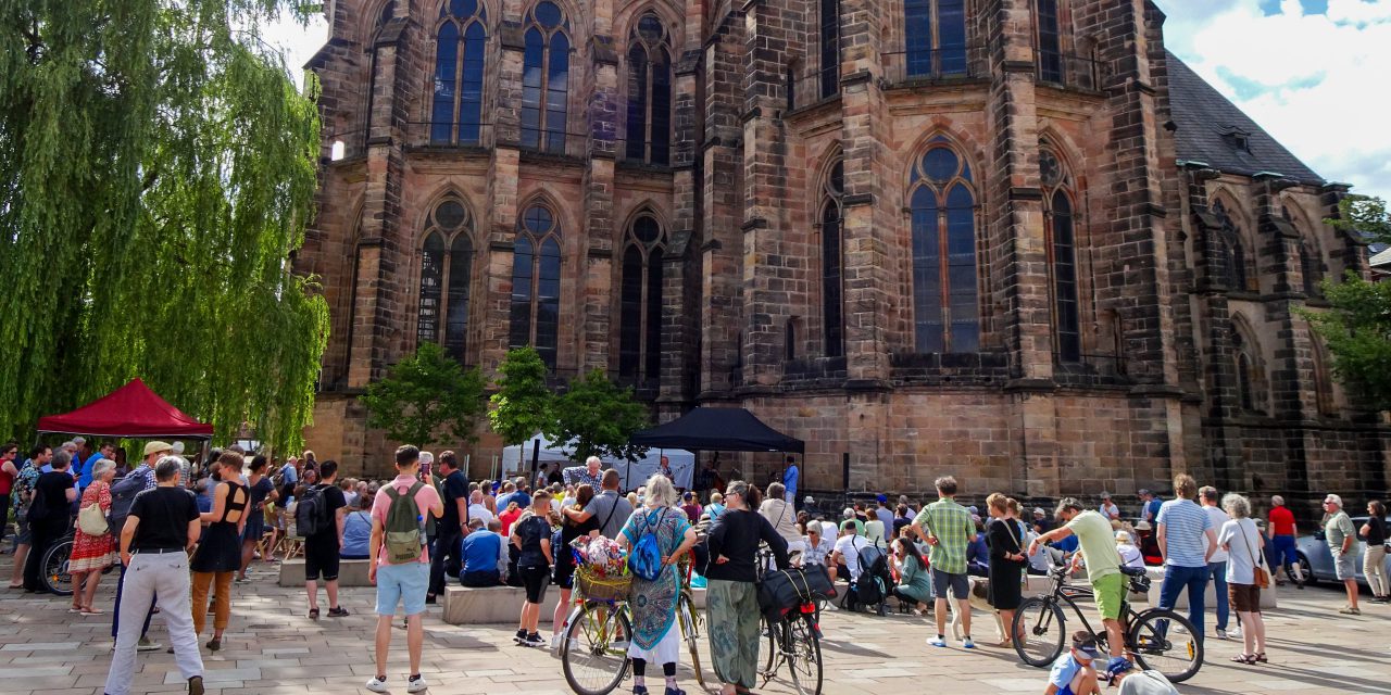 Sommertheater auf dem Firmaneiplatz