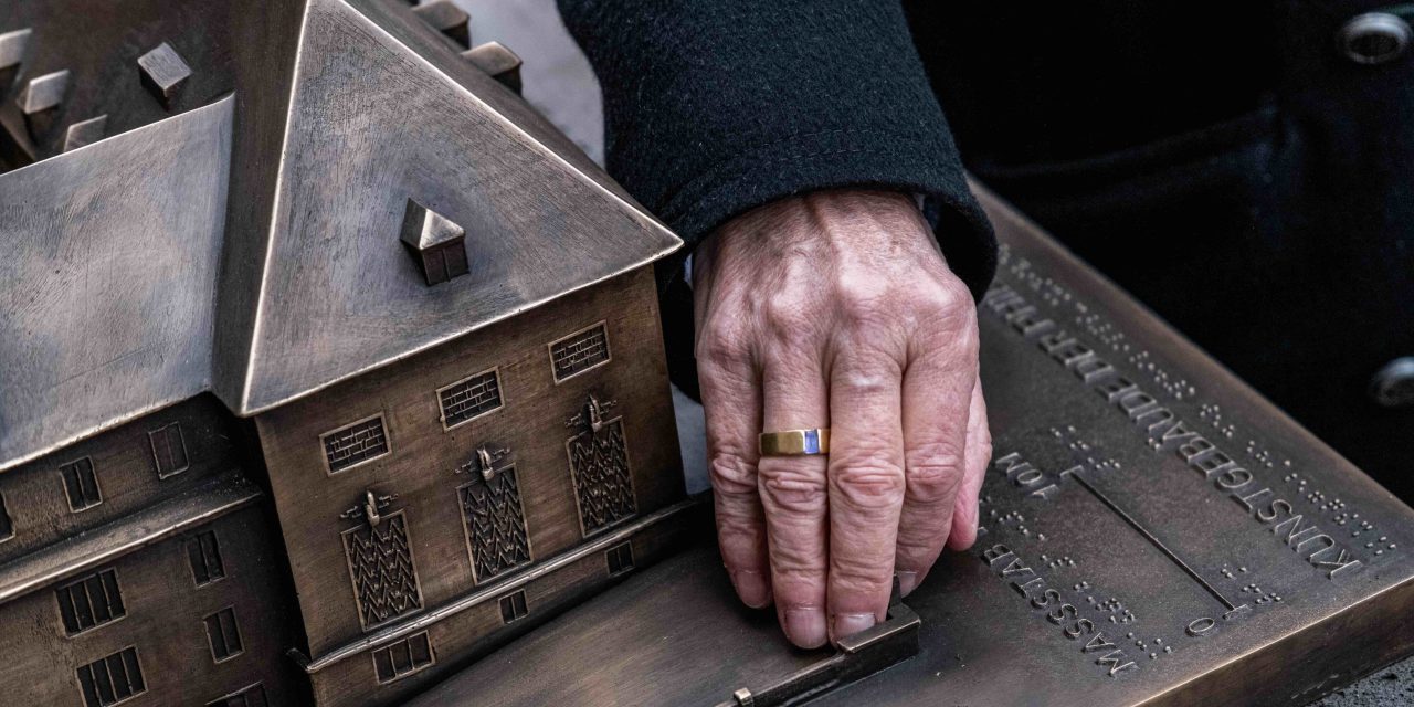 Kunstgebäude als Tastmodell