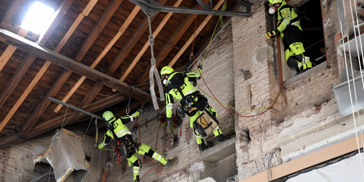 Nach Deckeneinsturz: Spurensuche im Landgrafenhaus geht weiter