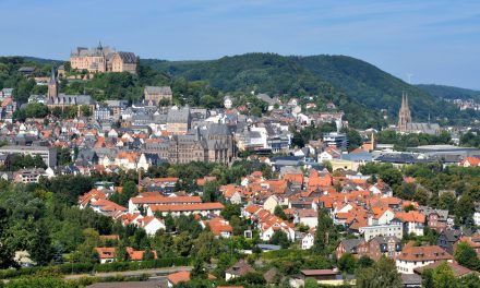 Sozialer Wohnungsbau: Stadt erhöht Darlehen