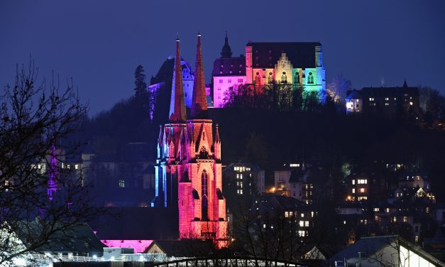 Lichtertanz und lange Einkaufsnacht