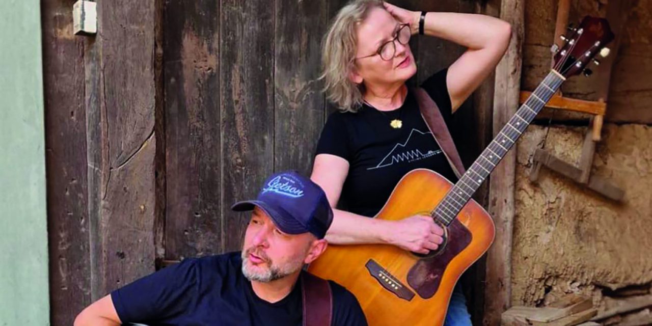 Singer-Songwriter-Stage