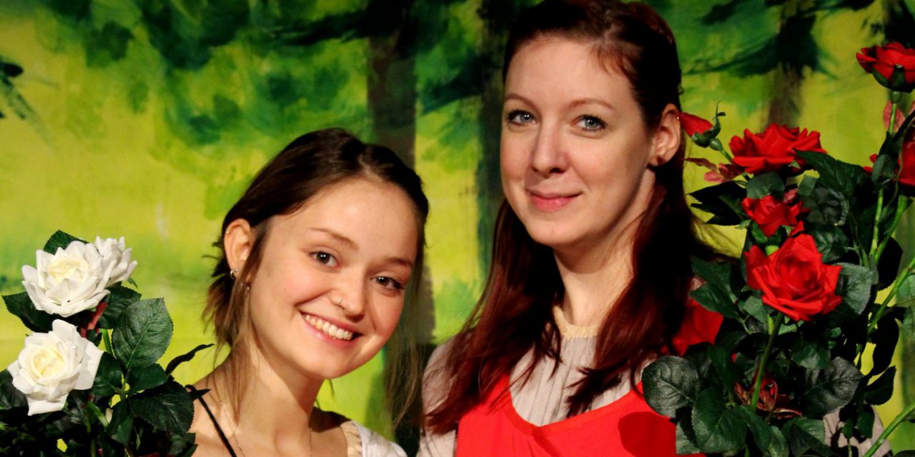 „Schneeweißchen und Rosenrot“