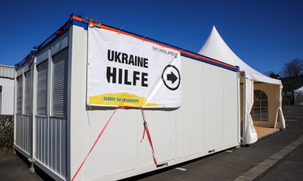 Stadt eröffnet zentrale Ukrainehilfe